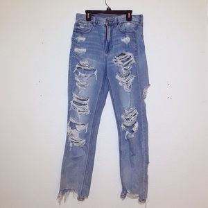 Ripped mom jeans size US 6.